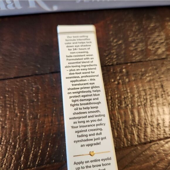 Too Faced Shadow Insurance 24-Hour Eyeshadow Primer - Picture 4 of 5